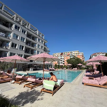 Near The Sea At Jadore Secret Garden Daire Sunny Beach