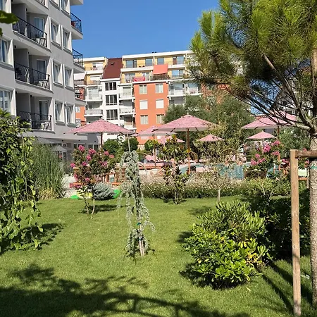 Near The Sea At Jadore Secret Garden Daire